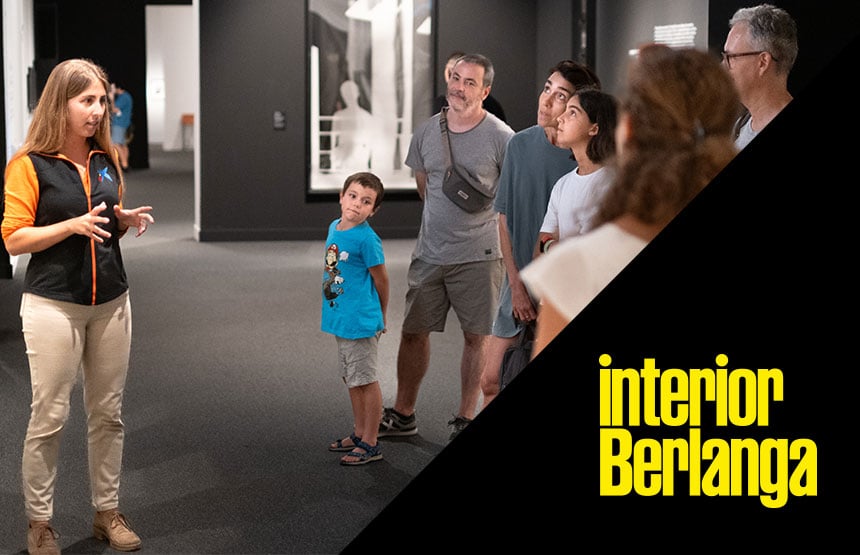 Actividad de la exposición interior berlanga. cine, vida y humor