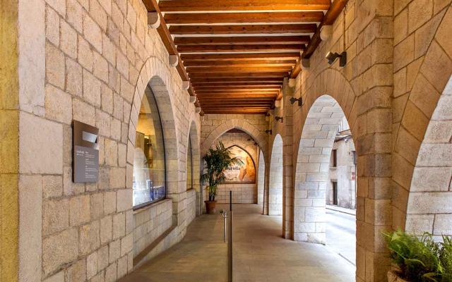 Visita comentada al edificio de CaixaForum Girona